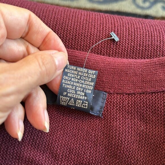 NWOT Dockers maroon/burgundy acrylic cardigan sweater - Picture 8 of 8